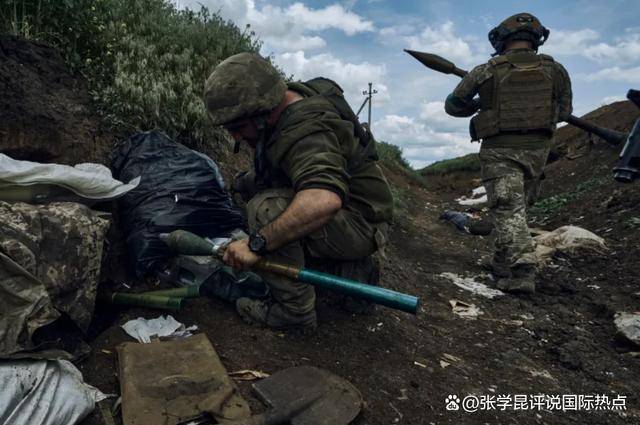 泽连斯基惹下大祸,找中国帮忙前,放低身段主动给中国“脱罪”