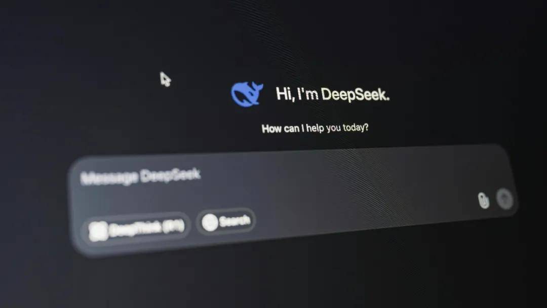 “我劝过梁文锋很多次，DeepSeek要融资”