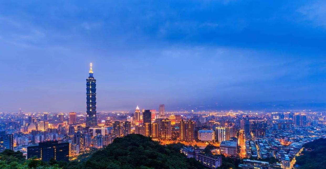 别再盯着关税了!地点上海,中美两军传出重量级消息,中方把话挑明了