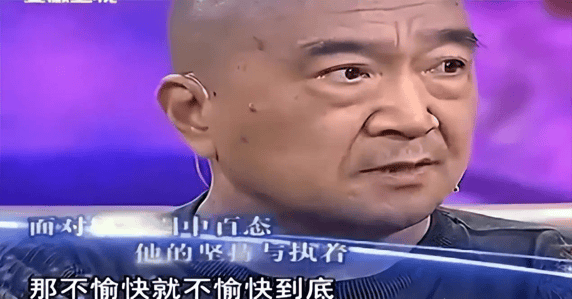 考古｜曝78岁李保田近况！找人维修窗户喝10元桶装水，生活超朴素！
