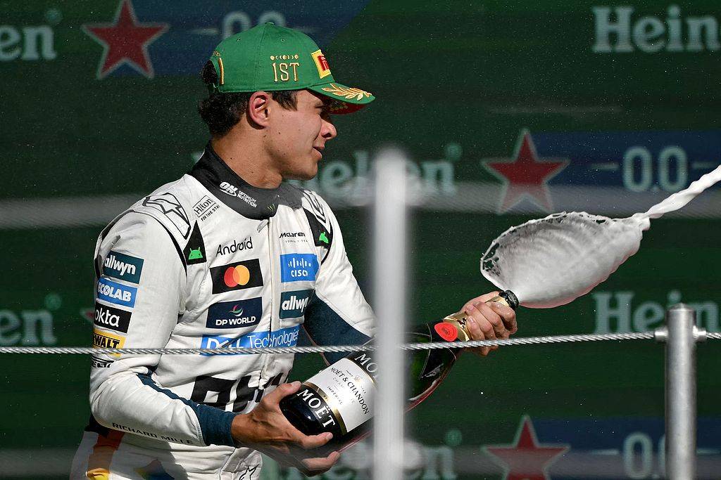 F1墨西哥站-诺里斯完胜重返积分榜榜首 勒克莱尔获亚军